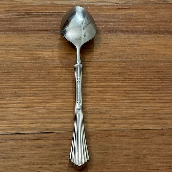 International Lyon FASCINATION Oval Soup Spoon Flatware 7.5 in 18-8 Stainless - Picture 5 of 13